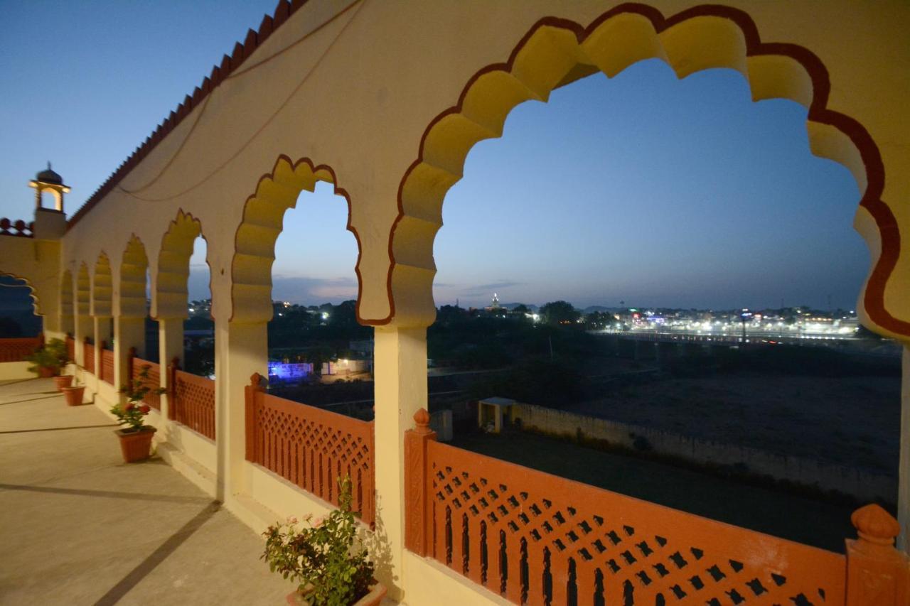 Moti Mahal - A Heritage Haveli Puškar Exteriér fotografie